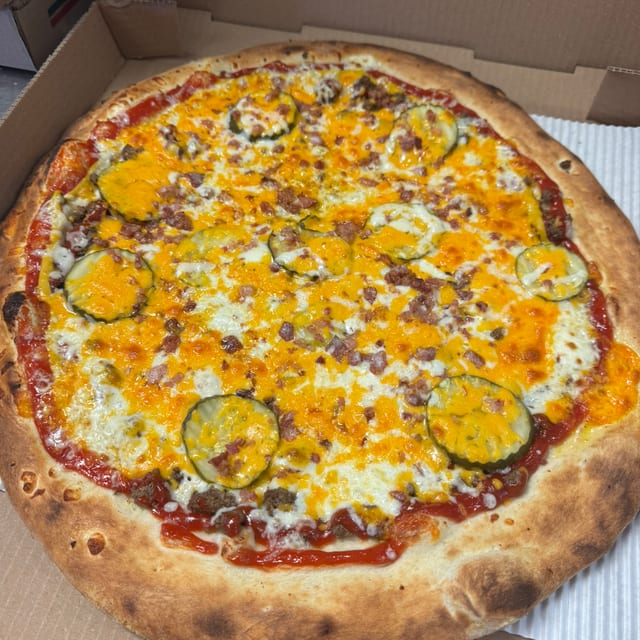 (16") BAC CHZ BURG PIZZA.