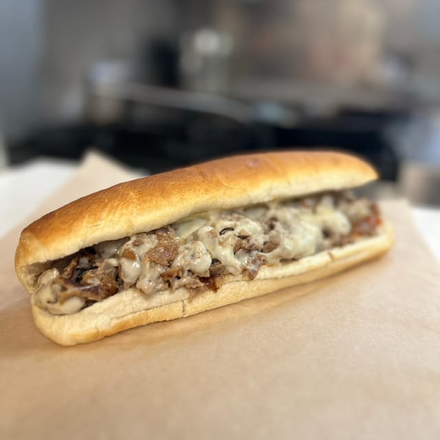 STEAK N CHZ SUB.